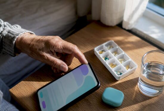 Hand scheduling a medication reminder